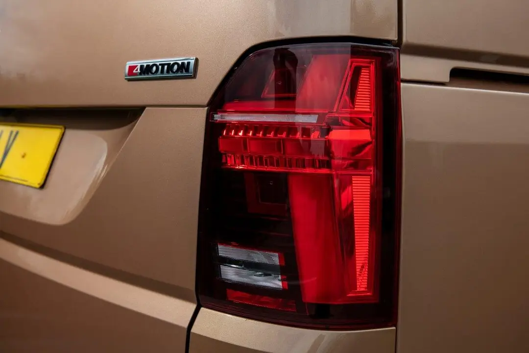 LV-S rear light